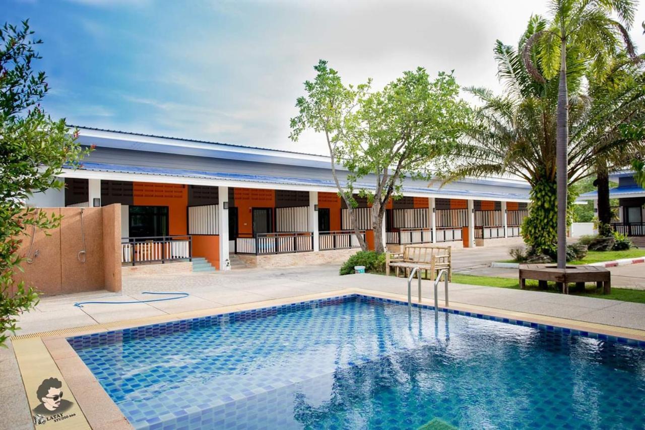 Staychill Resort Uttaradit Buitenkant foto
